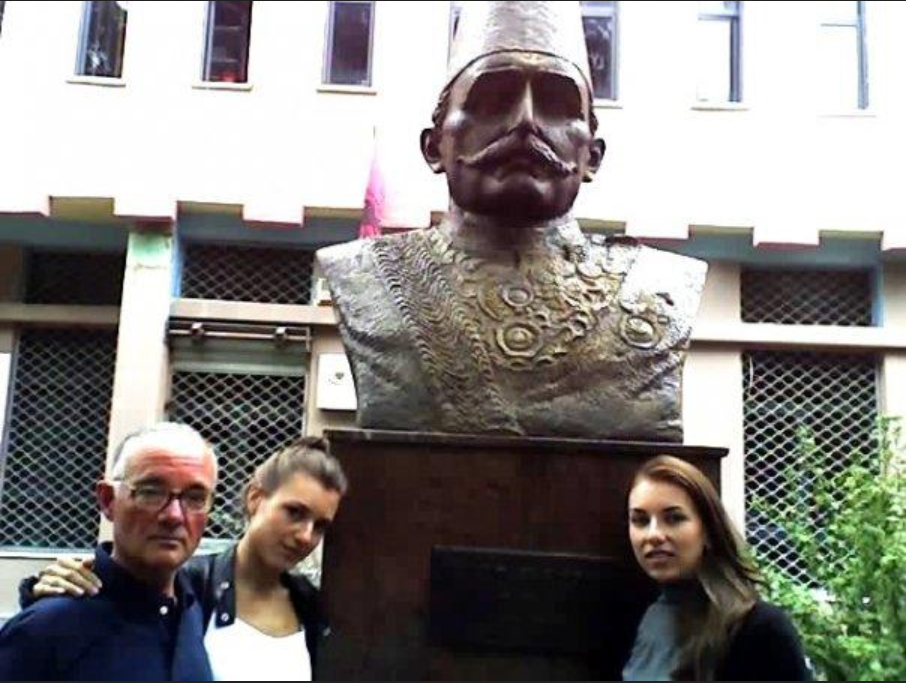 Ibrahim Egriu, jusuf Gervalla,,Poezi,hijet që teatronin, armiku ,kosova ,medvegja ,presheva ,shqiperia etnike,UçK,Uçpmb,ilirida,adem jashari,skënder beu, nën tereza,medvegja Redaksia, tupalla.com,dibra ,ohri,shqiperi, Albanie,kosova Lindore